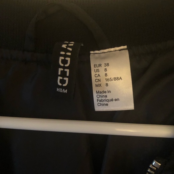 H&M bomber jacket - Picture 3 of 5